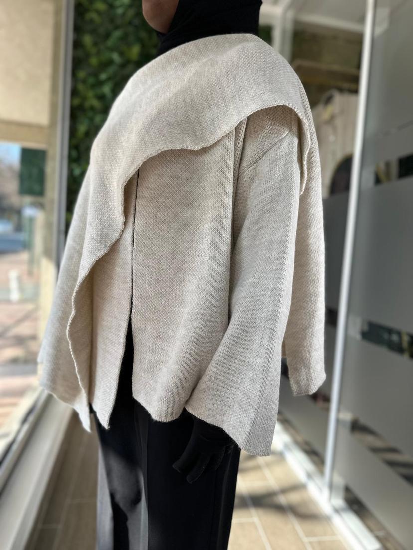 Gilet style cape