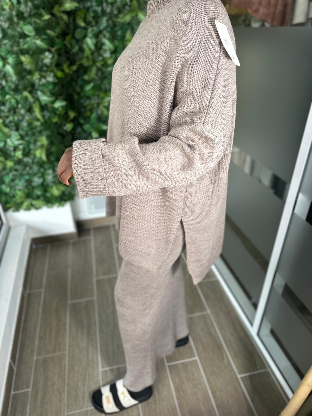 Taupe